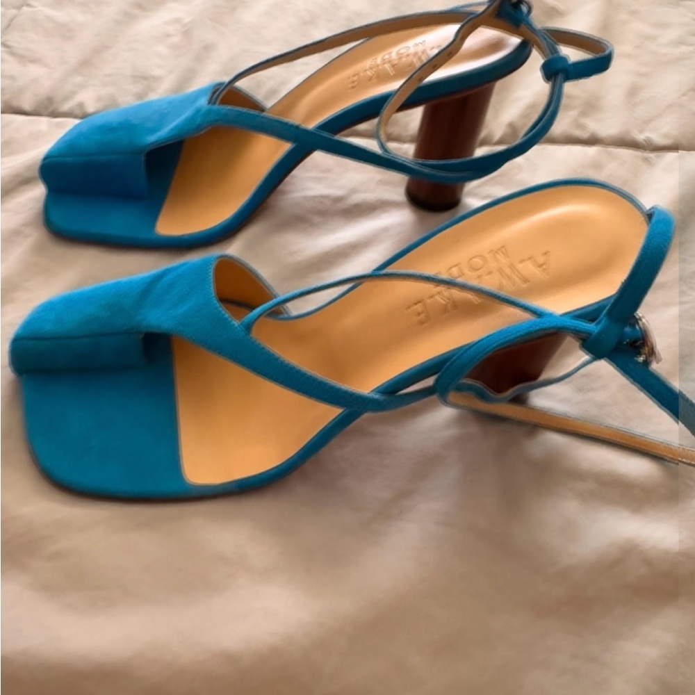 Awake Mode Christine Sandals - Picture 4 of 9